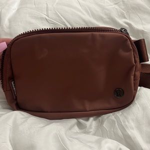 Lululemon fanny pack